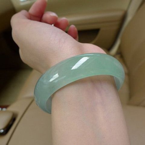 [Quick Delivery] Clearance genuine goods True Jade Bracelet Women's Natural Stone Yingyu Jade Bracelet Women's Jade Light Green Floating