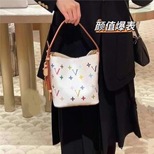 白三彩老花高仿大牌真皮水桶包女士单肩斜挎包驴包包腋下女包高货