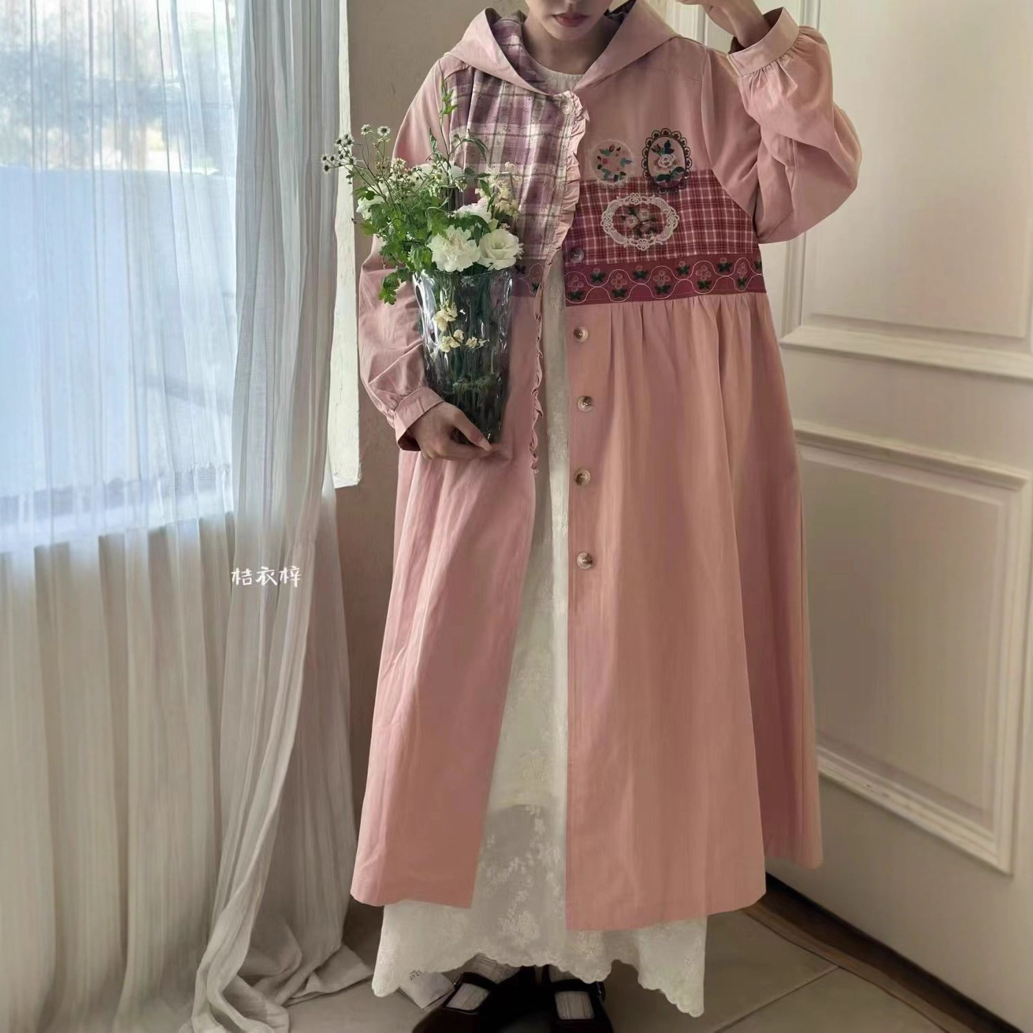 Forest Girl Sweet Plaid Floral Patchwork Hooded Windbreaker Jacket Autum Long Single-Breasted Casual Style Loose