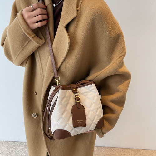 Niche design small bag women's bag  new fashion versatile rhombus crossbody bag texture autumn and winter bucket bag