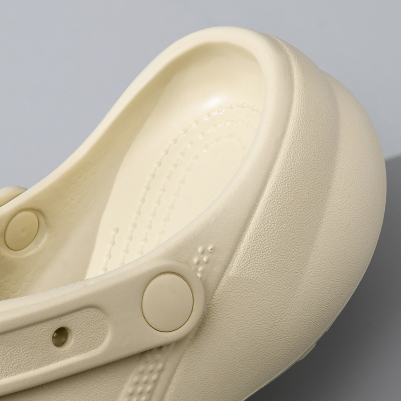 Zapatos con agujeros de suela gruesa al por mayor para mujer, uso exterior de verano, sandalias antideslizantes, transpirables y sin olor