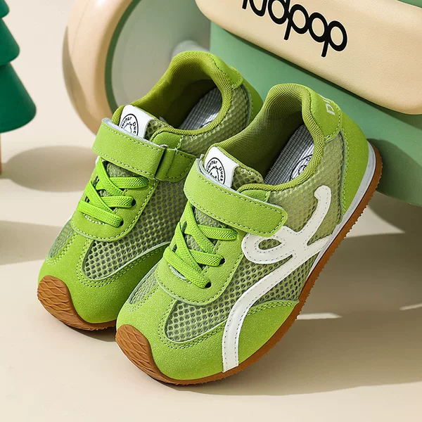 Children's Sports Shoes Spring and Summer New Style Breathable Hollow Mesh Girls' Training Shoes Lightweight Boys' Forrest Gump Mesh Shoes
