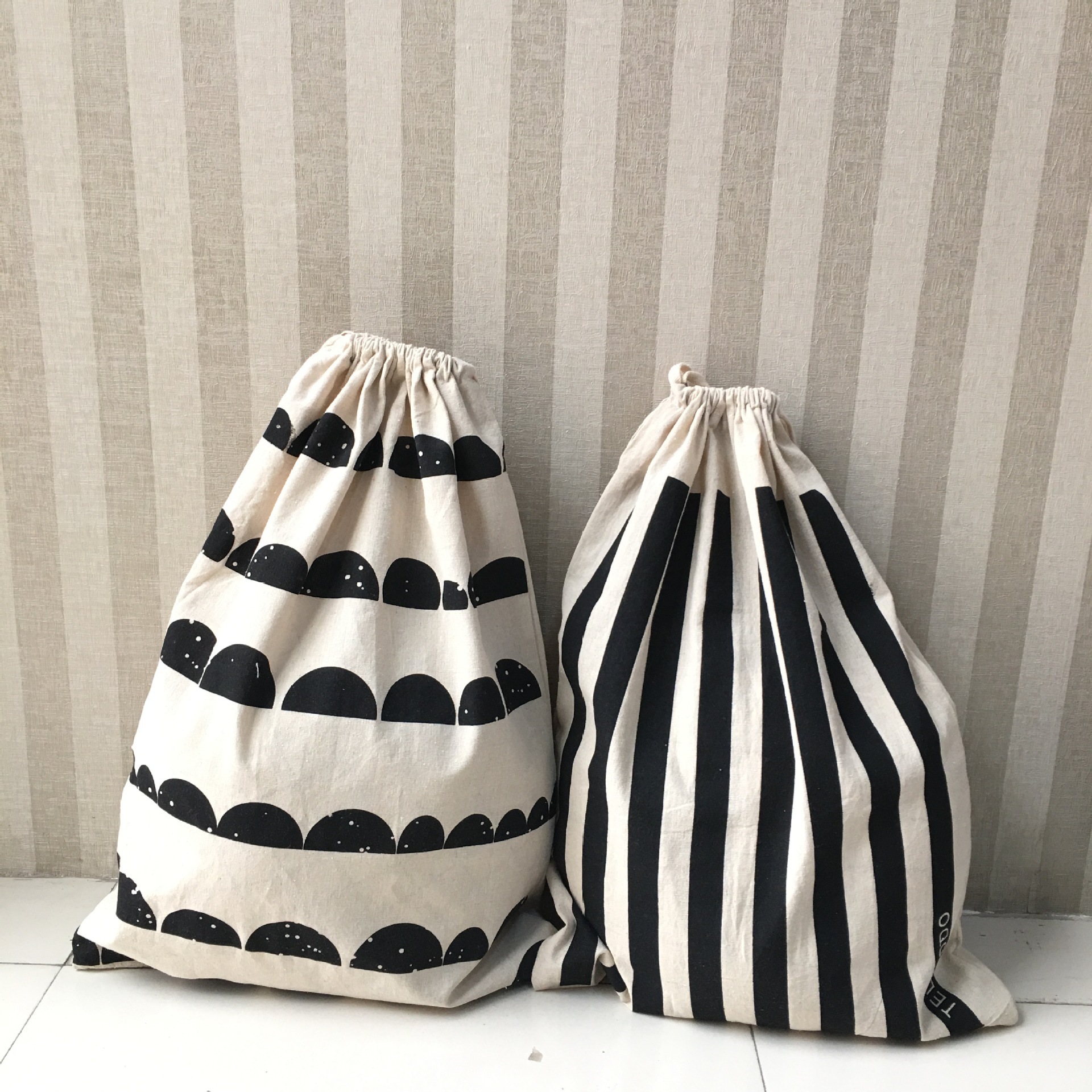 Bolsa de cordón impresa ropa bolsa de almacenamiento de juguetes bolsa de organización cordón del hogar bolsa de edredón a prueba de polvo almacenamiento de gran capacidad