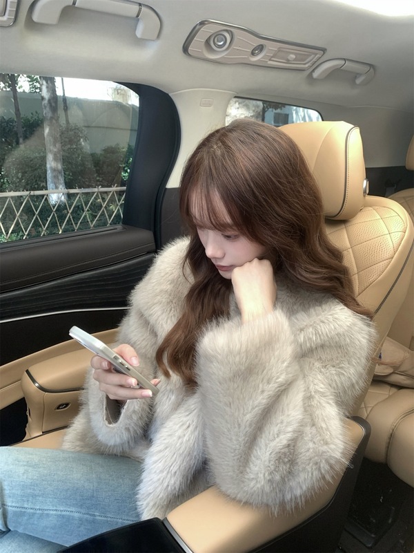 以假乱真2.0 毛料升级冬新款双色仿狐狸毛皮毛一体环保皮草外套女|undefined