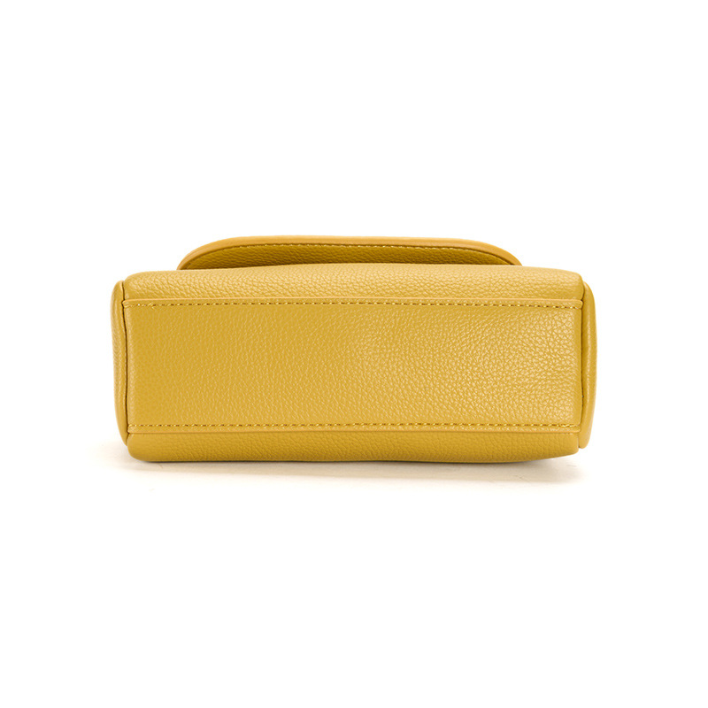 2024 nuevo estilo coreano de viaje a un hombro bolso de brazalete inclinado INS nicho de alta sensación de banda ancha bolso de teléfono móvil de mujer