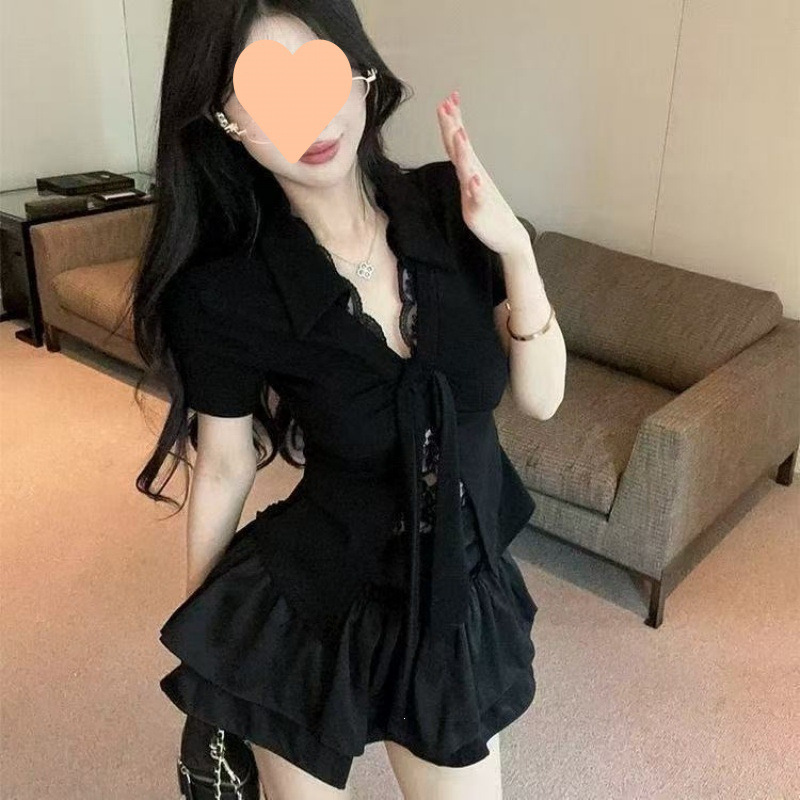 Purely desirable style, faux two-piece V-neck lace-trimmed short-sleeve T-shirt for women + fluffy skirt, fashionable two-piece set