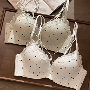 ԭ��С�ؾ۔n����Ů�@��o�Ȧ���c���������b���ձ����´��p�玧