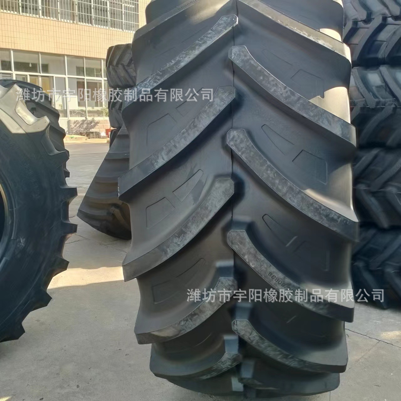 大型加重型联合收割机900/60R38 青储机钢丝子午线真空轮胎