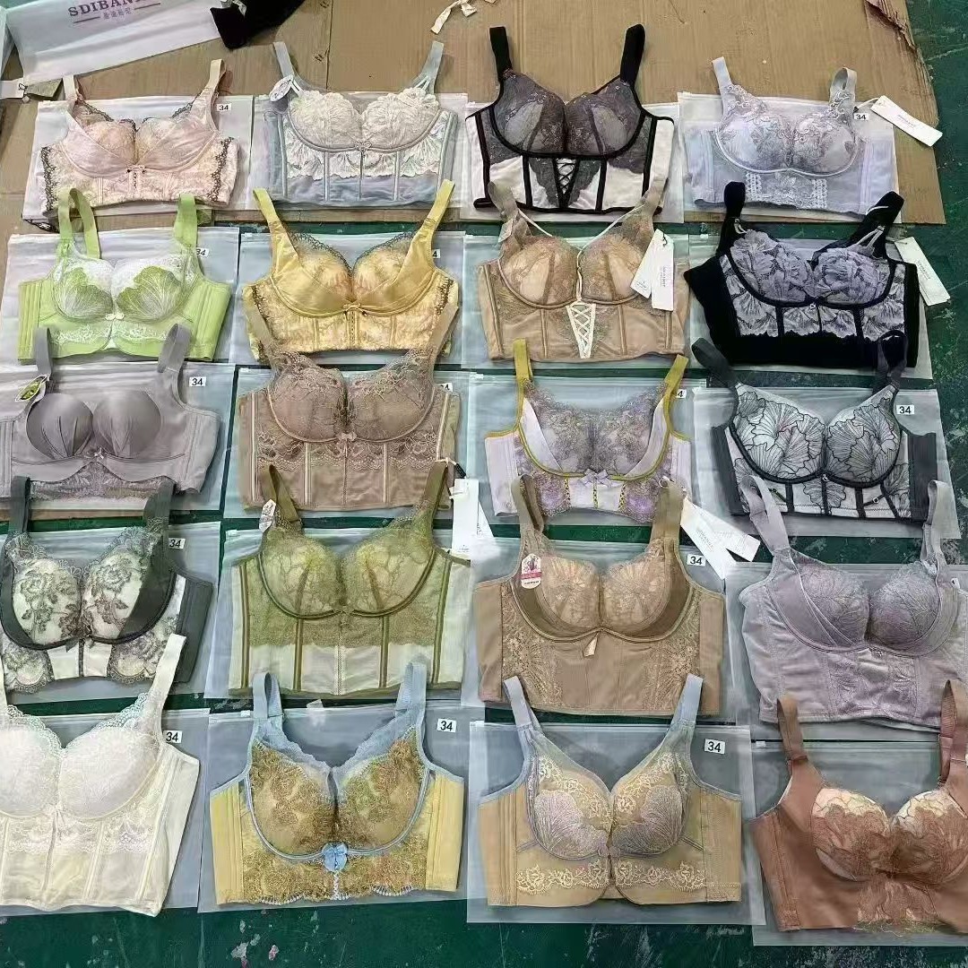 Inventory of miscellaneous bras from cinema distribution, high-quality low-price bras, special price live streaming flash sale, unique stall merchandise