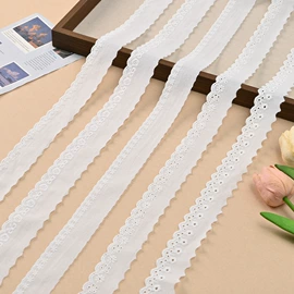 花边;织带;布贴