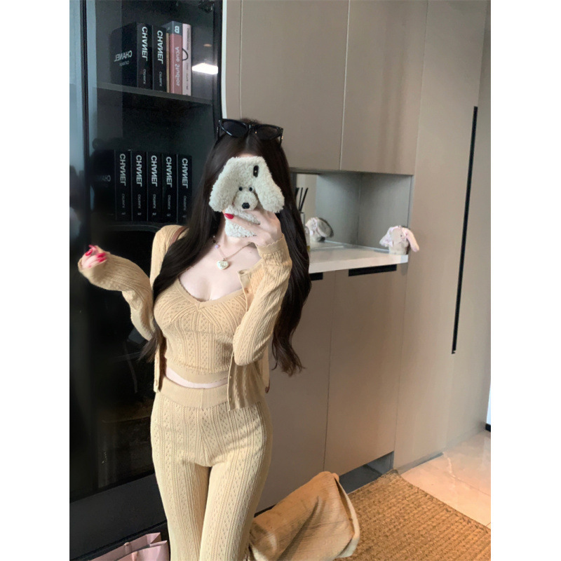 Early autumn new style pure desire hot girl long-sleeve knitted cardigan + camisole + casual straight-leg pants set for women Early autumn new style pure desire hot girl long-sleeve knitted cardigan + camisole + casual straight-leg pants set for women