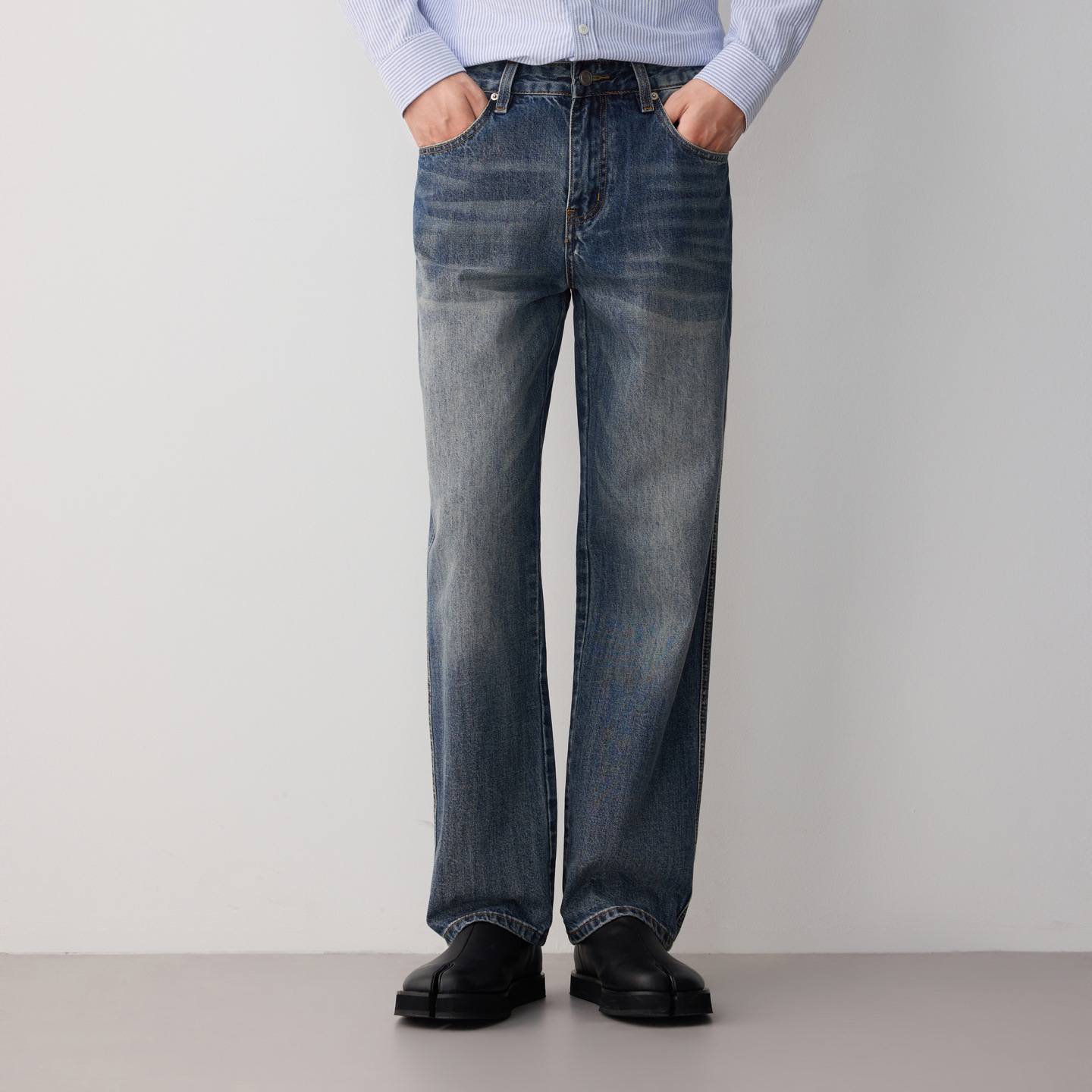 Quần jean nam ống rộng cổ điển phong cách công sở thông minh, chất liệu denim wash nhẹ — Màu xanh da trời