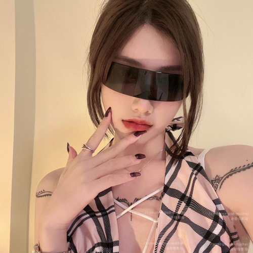 Cyberpunk Future Technology All-in-One Glasses DJ Influencer Women's Bar Party Sunglasses Manufacturer Wholesale