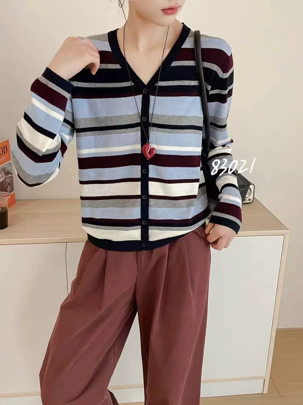 0904-170蚕丝羊毛针织羊毛女上衣外套2025V领开衫针织衫|undefined