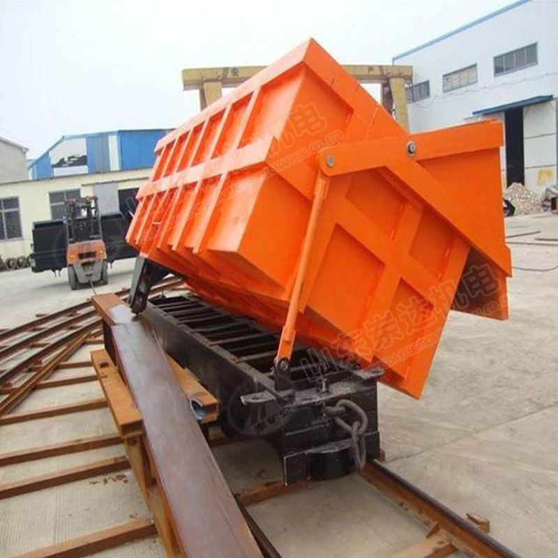 MCC2.0-6单侧曲轨侧卸式矿车 运行平稳曲轨侧卸式矿车