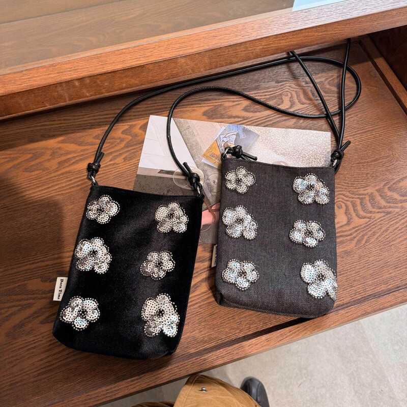 Sequin Embroidered Floral Denim Small Bag for Women 2026 Summer New Casual Versatile Mobile Phone Bag Single Shoulder Crossbody Bag Sequin Embroidered Floral Denim Small Bag for Women 2026 Summer New Casual Versatile Mobile Phone Bag Single Shoulder Crossbody Bag