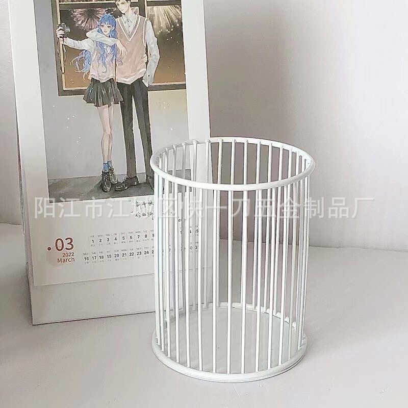 メーカー卸売り鉄芸筆立て家庭用眉筆化粧ブラシ収納かごデスクトップ文房具整理透かし収納桶|undefined