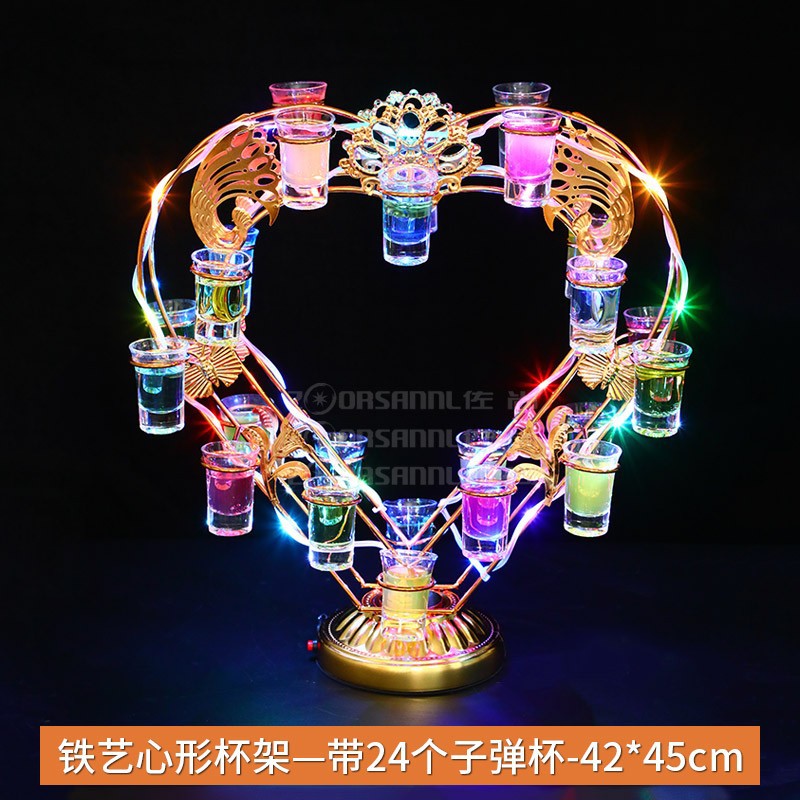 Portavasos en forma de corazón de hierro forjado 24 agujeros con copa de bala