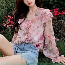 春夏法式碎花长袖粉色雪纺衫荷叶边温柔年轻超仙上衣V领甜美衬衫