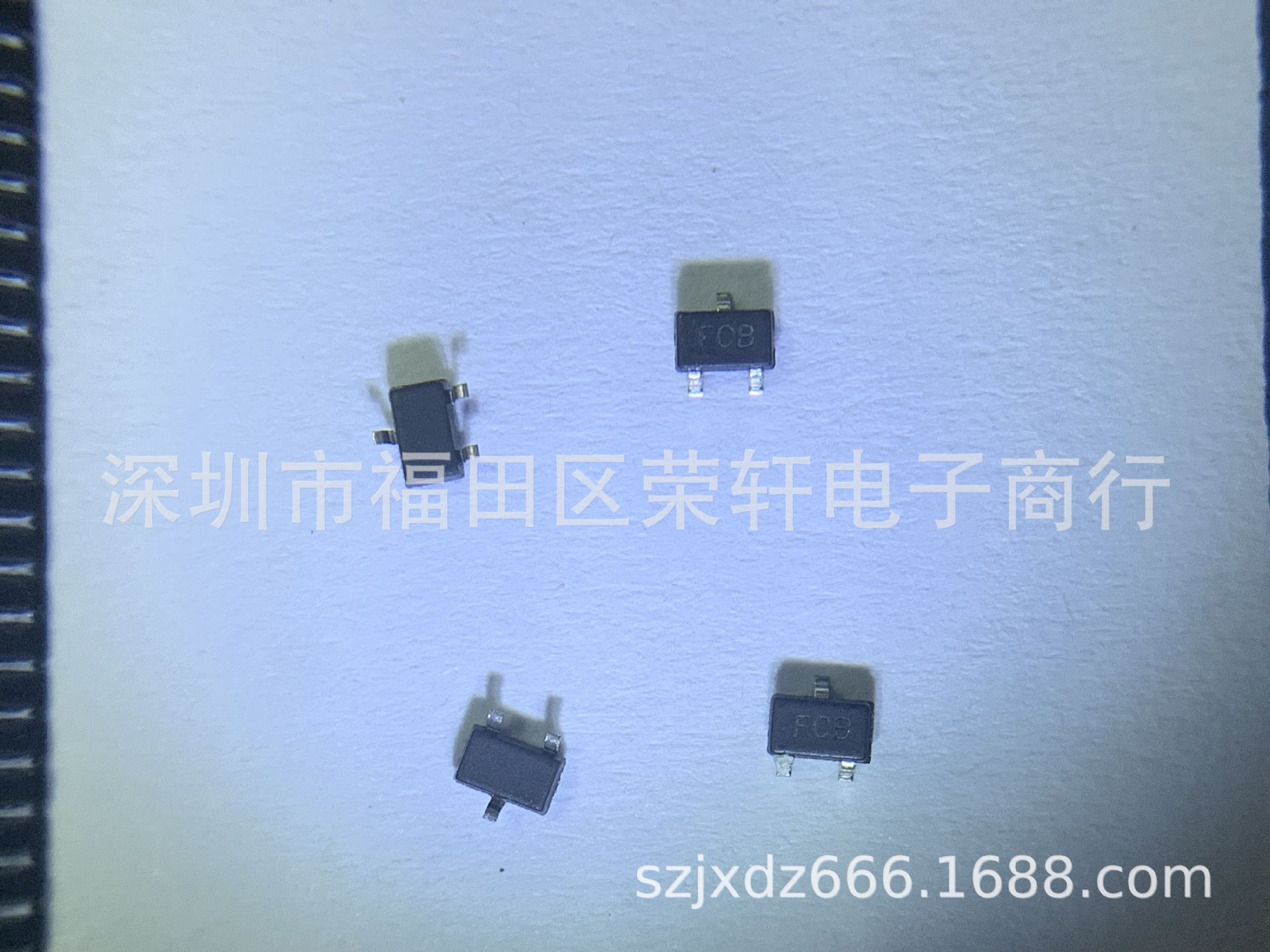 高频管2SC1405 RX1405 NPN高频管SOT-323超高频低噪声晶体管