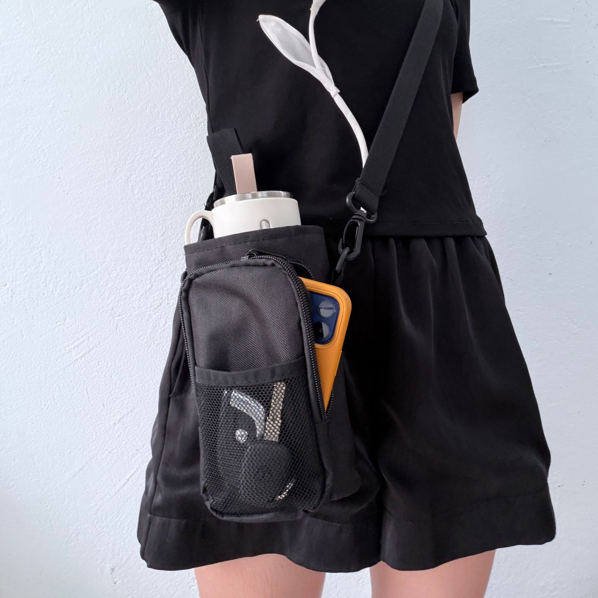 Bolsa magnética para botella de agua, bolsa cruzada para vaso de agua, bolsa de almacenamiento para teléfono y llaves para el gimnasio, stock disponible, resistente al agua con imán fuerte.