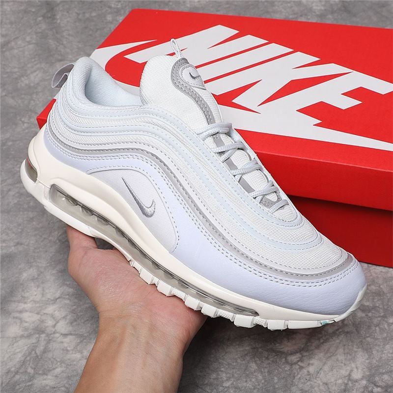 흰색 줄무늬 은색