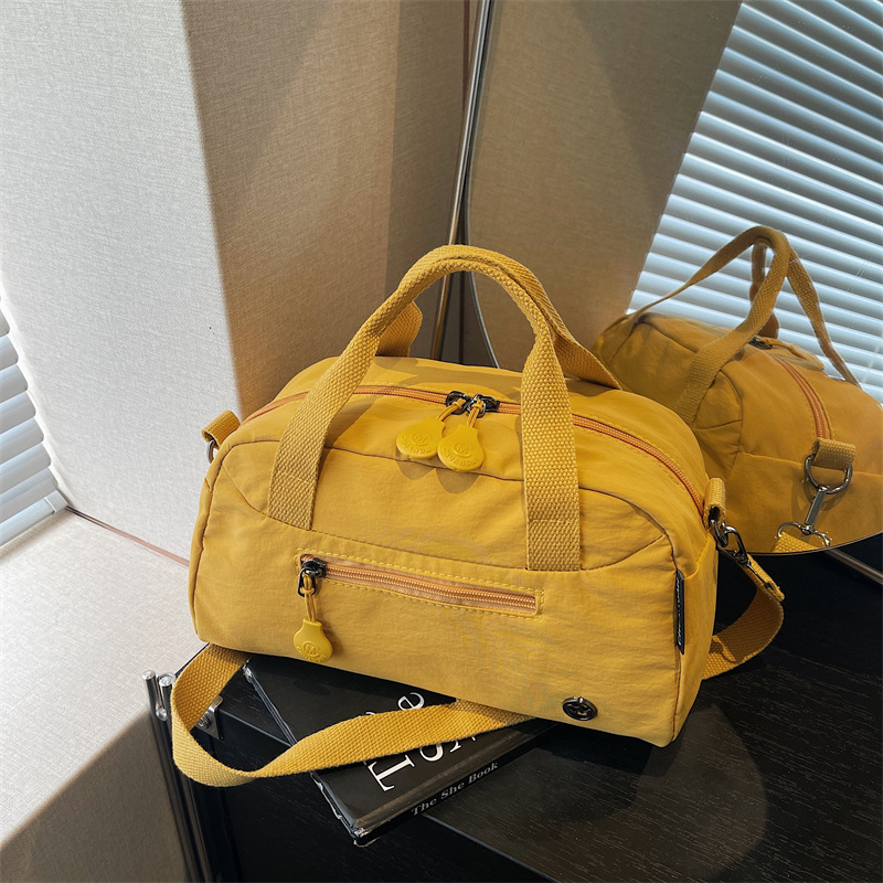 High-End Fashionable Boston Bag for Women, Large-Capacity Shoulder Crossbody Bag, Outdoor Travel, Commuting, Versatile Handbag