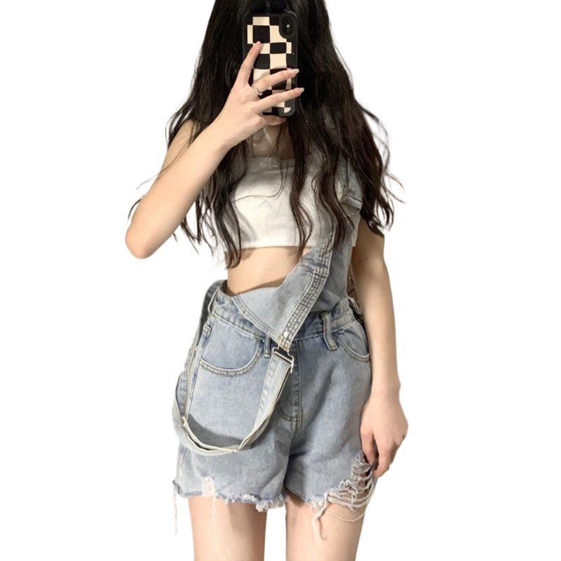 Loose-Fitting and Versatile Trendy Denim Overalls for Women, Flattering for a Petite Figure, Perfect for a Street Style Look