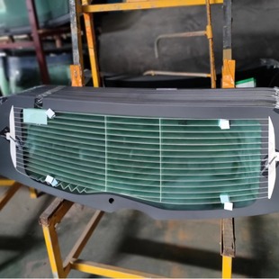 Hunan Warehouse Maite Glass Factory Specializes in Production of Various Medium and High-grade Car Front Gears, Rear Gears, Skylight, Door Glasses