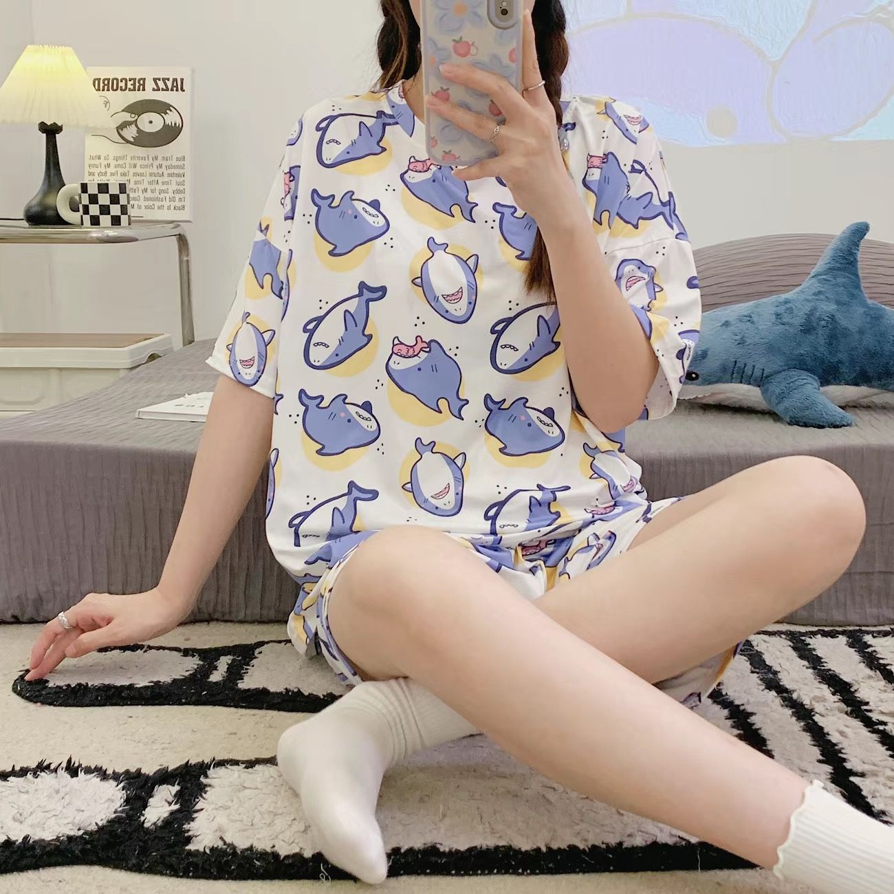 Pijamas de algodón de imitación de cuello redondo al por mayor transfronterizo, pantalones cortos de manga corta casuales de verano para mujer, jersey suelto, ropa de casa para estudiantes de dibujos animados