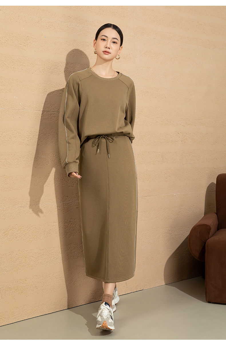 Bộ đầm áo sweatshirt và chân váy hai mảnh phong cách châu Âu — Màu cà phê chi tiết 19