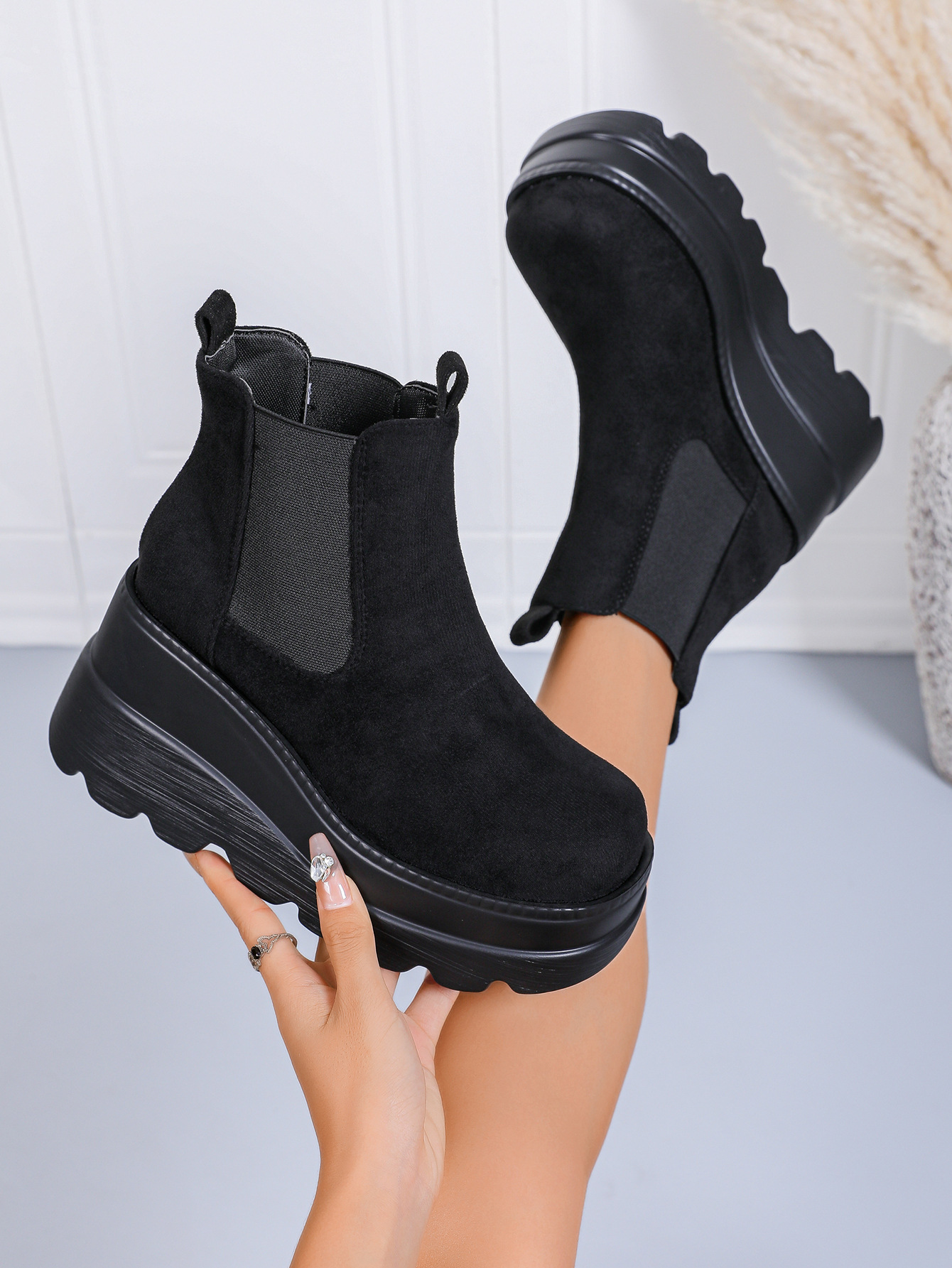 Dames suède enkelboots met sleehak winter instaplaarzen_voghion.com