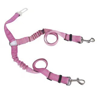 Pet coche de doble cabeza cinturón de seguridad Nylon Perro retráctil cuerda de tracción al aire libre cuerda del perro cuerda gato popular Correa