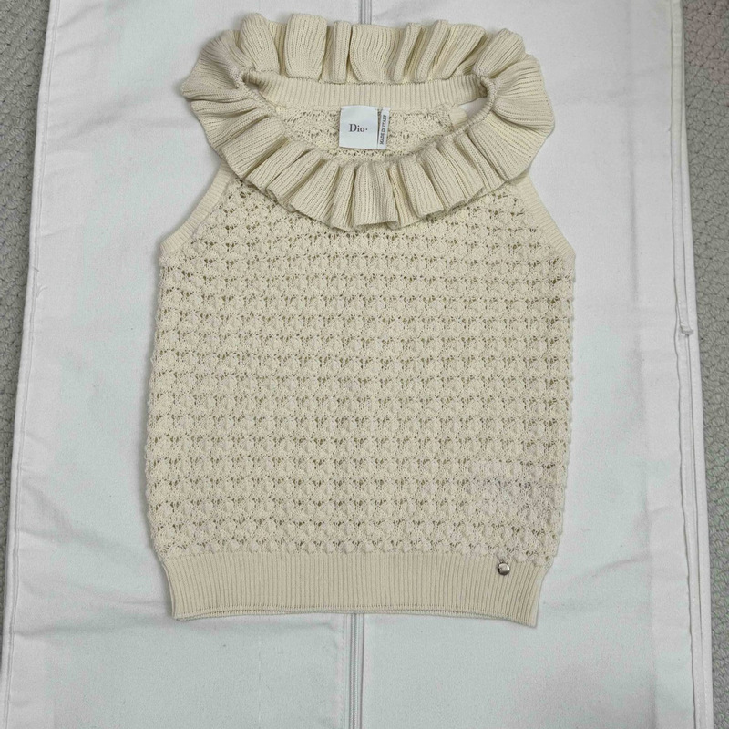 26 Summer New Solid Color Hollow Round Neck Knitted Vest Top for Women Sleeveless Vest 26 Summer New Solid Color Hollow Round Neck Knitted Vest Top for Women Sleeveless Vest