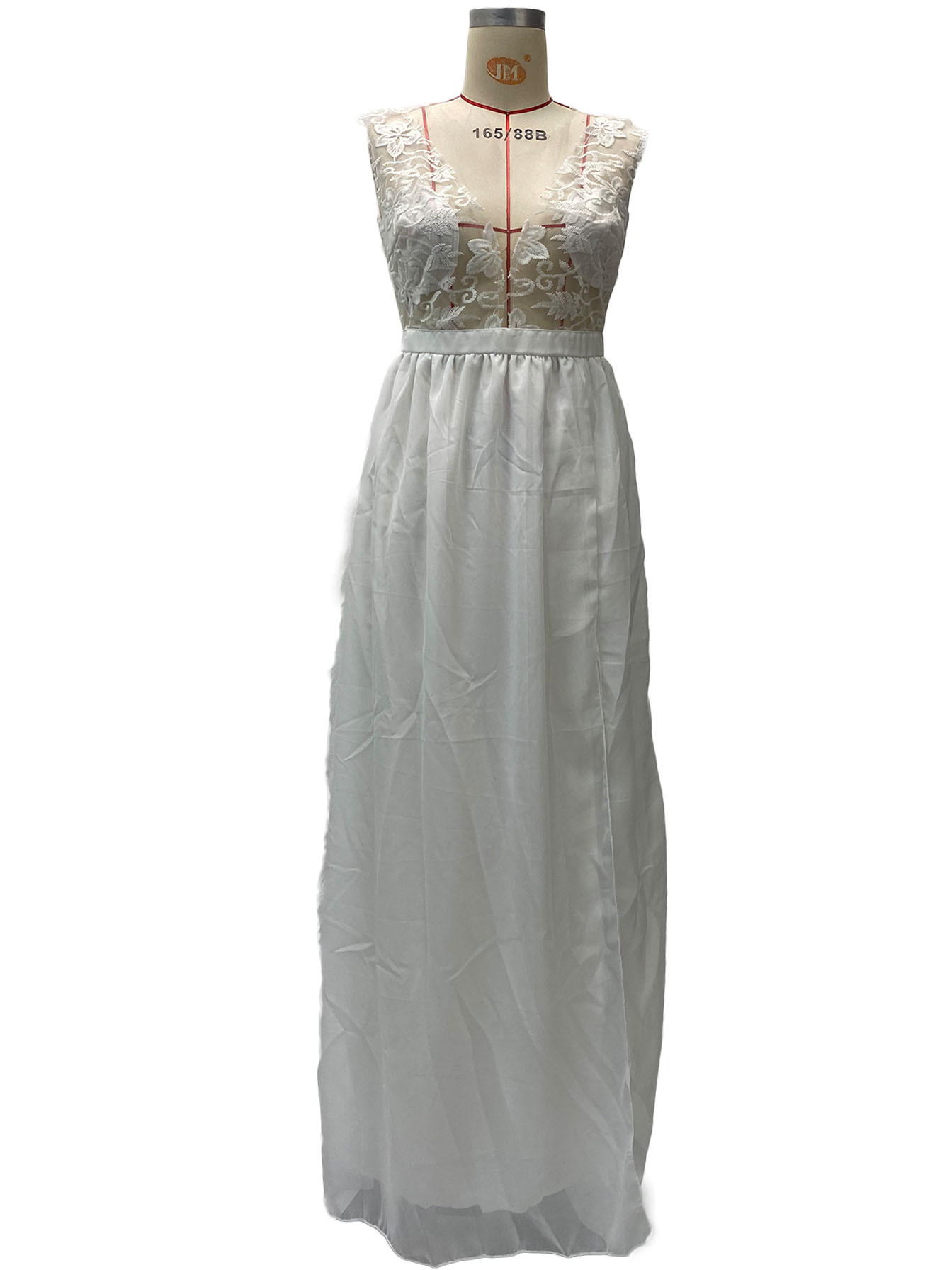 Abito da sera in pizzo con spacco laterale per matrimoni_voghion.com