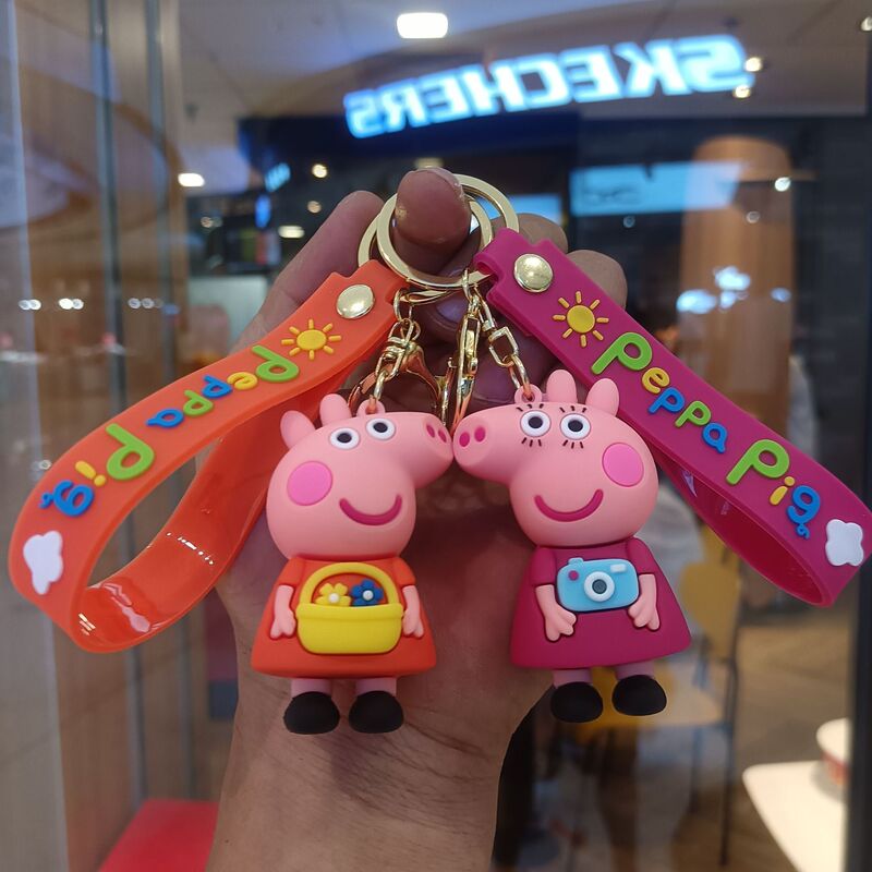 Creative Cartoon Peppa Pig Keychain Pendant Cute Silicone Doll Keychain Bag Pendant Gift Wholesale