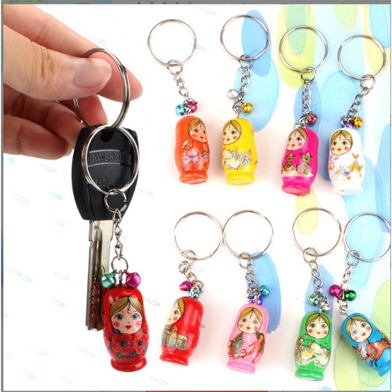 무작위 색상의 마트료시카 열쇠고리 - 모든 용도에 맞는 단일 사이즈
