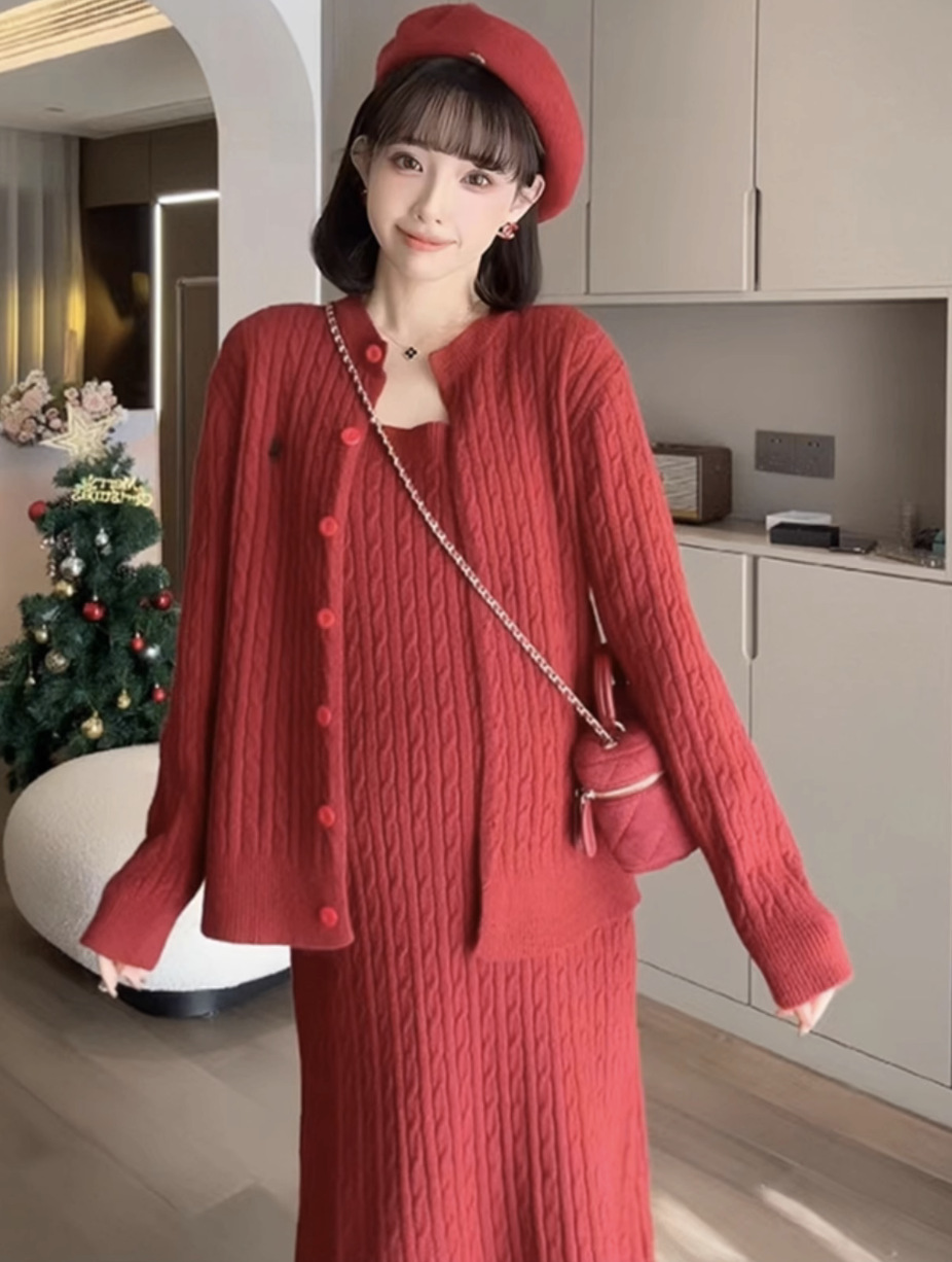 マタニティウェア2025秋冬スリムフィットクラシック刺繍入りツイストデザインミドル丈ワンピース2点セット赤とグレー