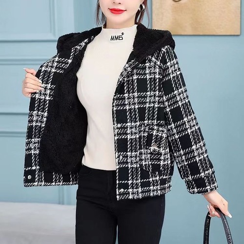 Winter New Short Length Coat for Petite Women, Fleece Lined and Thickened, Lamb Wool Hooded Plaid Maternity Short Jacket for Ladies