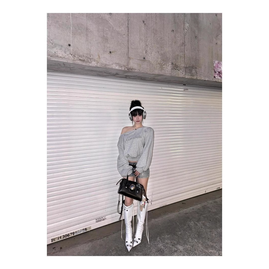 [260g 薄手スタイル] ホットダイヤモンドオフショルダー斜め肩長袖スウェットシャツレディースルーズショートホットガールトップ