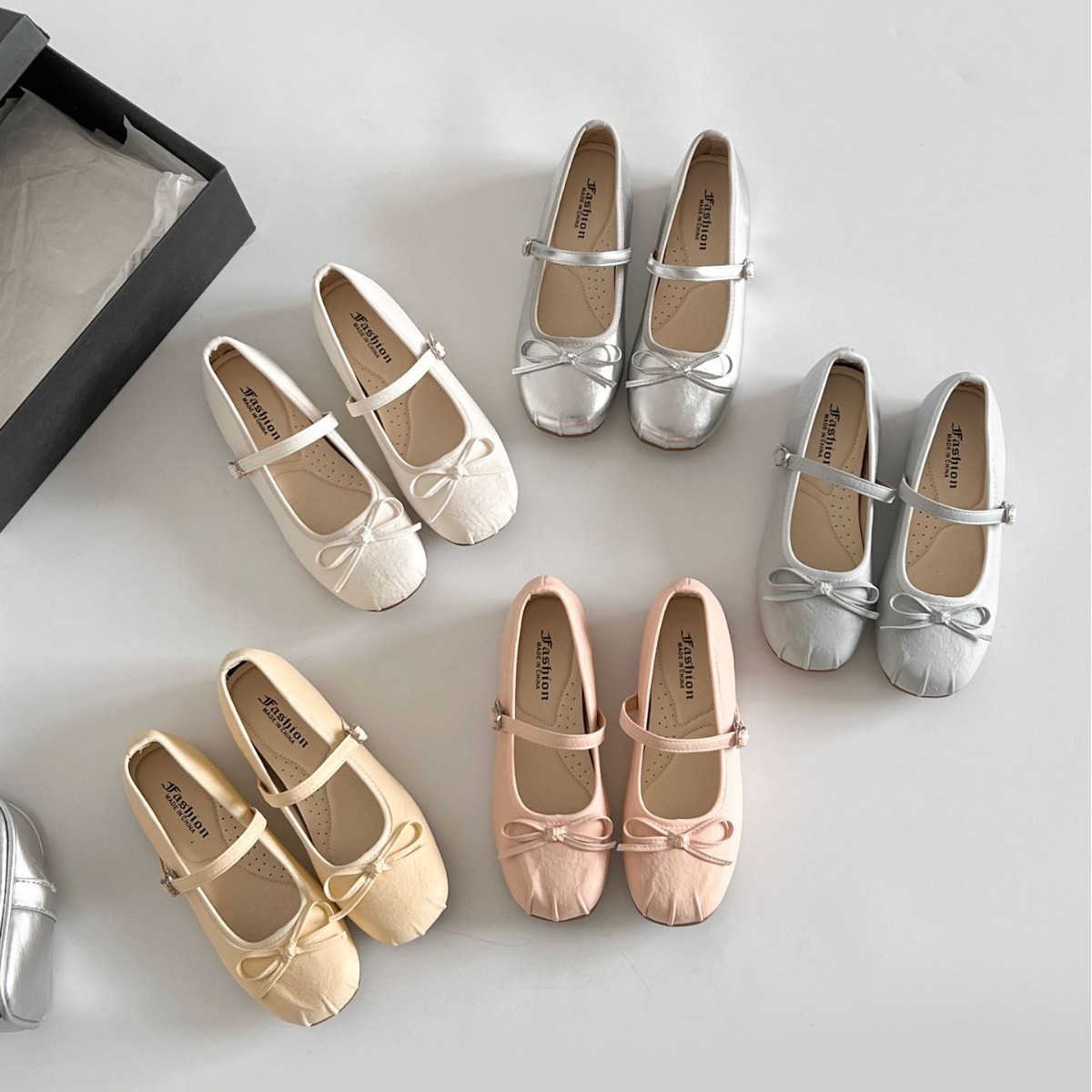 Inner Height-Increasing Flats for Women, French Ballet Shoes, 2025 Summer New Style, Small Fragrant Bow, Silver Mary Jane Shoes