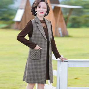 Spring and Autumn Woolen Vest Coat Women's Sleeveless Middle-aged and Elderly Mother's Clothing Western Style Outer Wear Windbreaker Slimming Mid-length Top