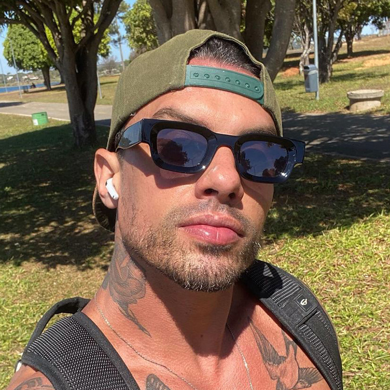 Nuovi occhiali da sole di nicchia alla moda europei e americani per uomo, occhiali da sole quadrati retrò e di alta qualità, occhiali da sole punk popolari su Instagram per donna_voghion.com