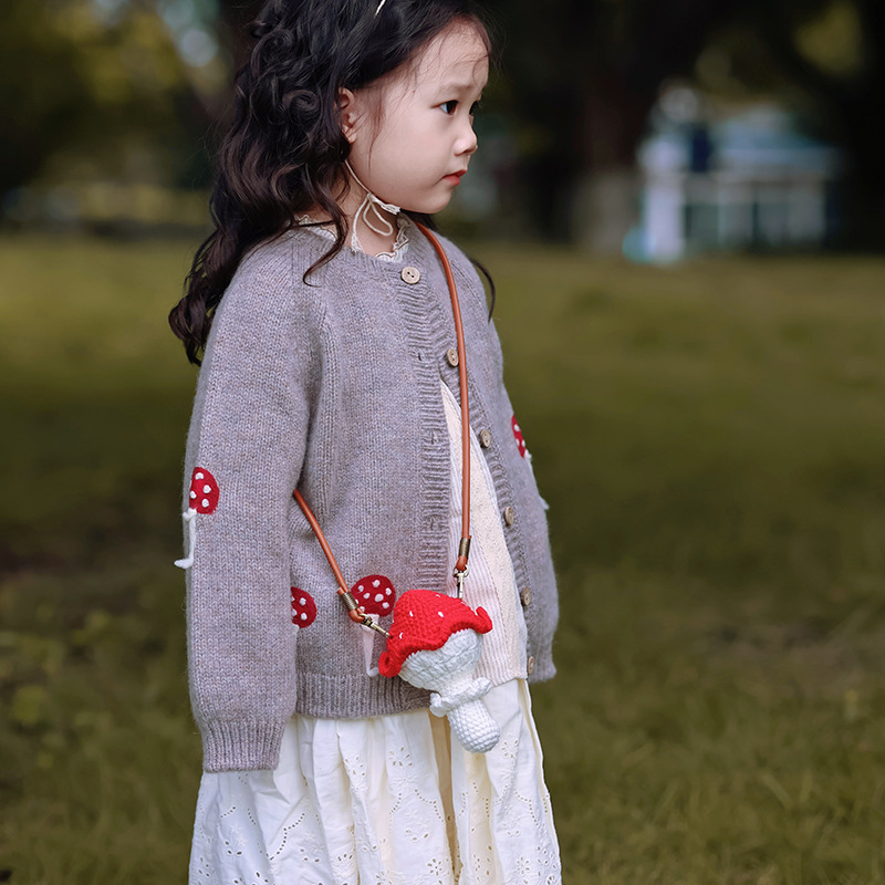 Bolsas de decoración para niños no pueden abrir dibujos animados lindos hongos bebés mochilas de hombro productos acabados ganchos de lana bolsa colgante