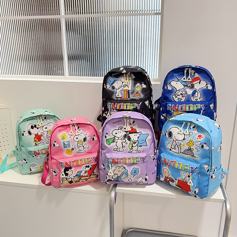 Snoopy children's backpack with cartoon print, waterproof and lightweight, suitable for primary school students, unisex, available in multiple colors