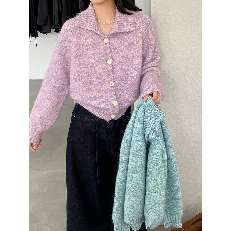 江左 超好看毛衣女穿搭韩系复古高领单排扣保暖减龄针织衫 98717