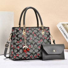 ��Ʒ�|PUƤ���б������e��������AŮ���͕r���¿��OӋ��б���