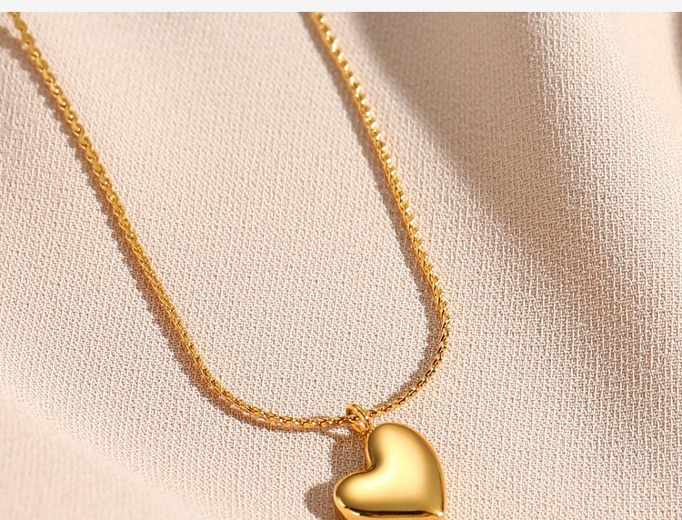 Fashion Heart Shape Titanium Steel Pendant Necklace Plating Stainless Steel Necklaces_colorza_1