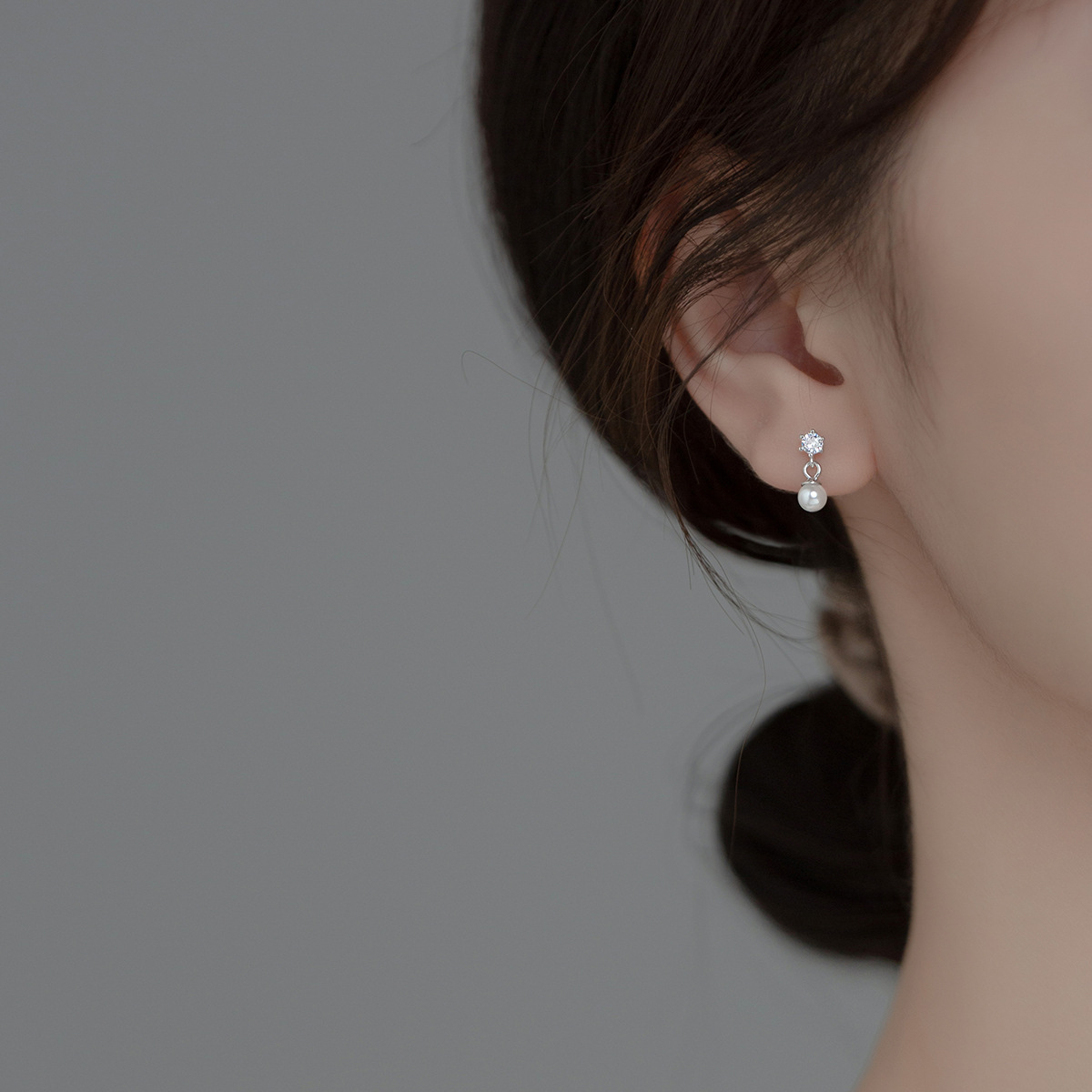 Nalan s925 Silver small diamond synthetic pearl earrings elegant Japanese and Korean style earrings female M01209