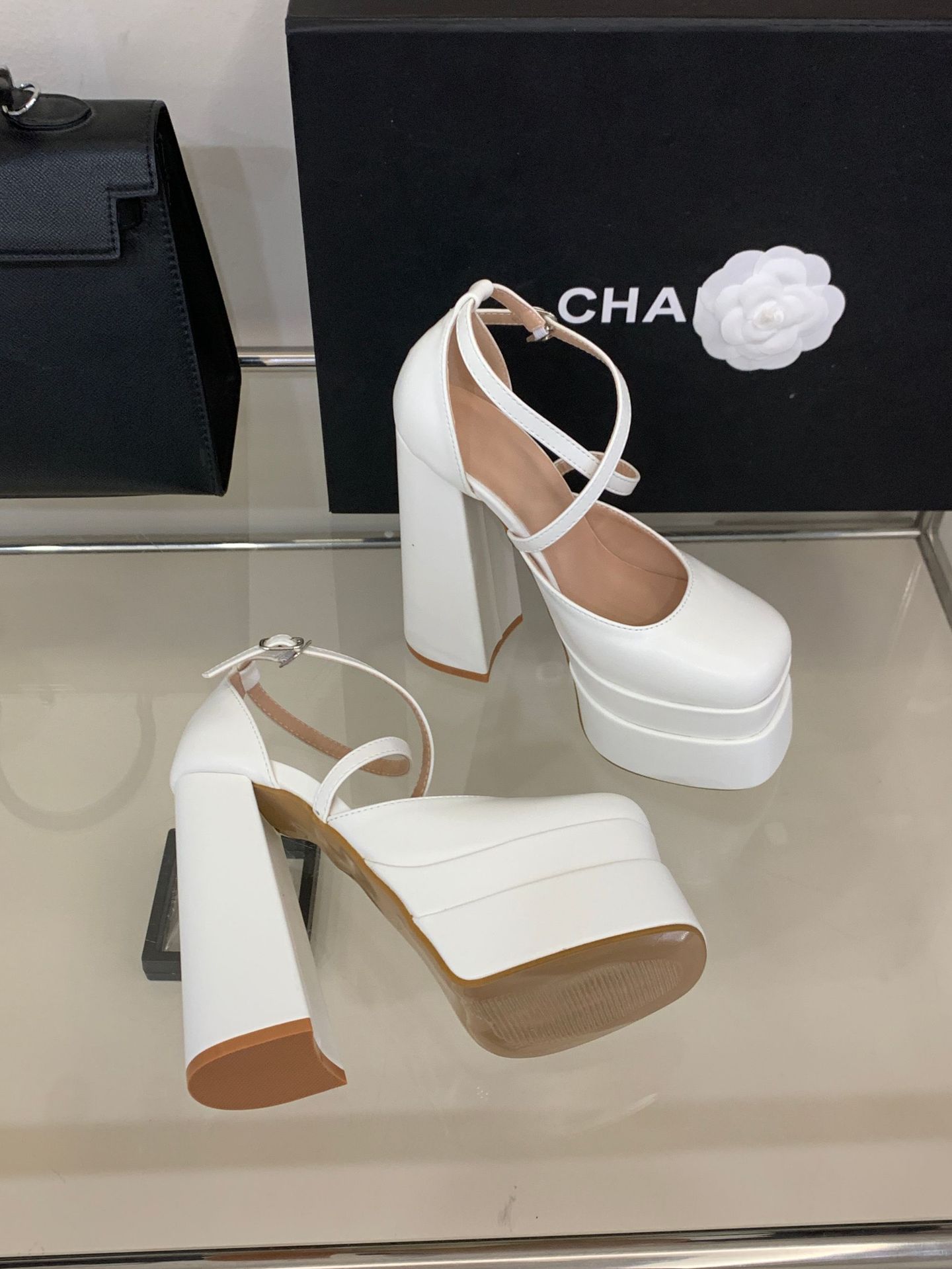 Sandal cao gót nữ mũi vuông đế platform gót to bản chất liệu satin — màu đen chi tiết 2